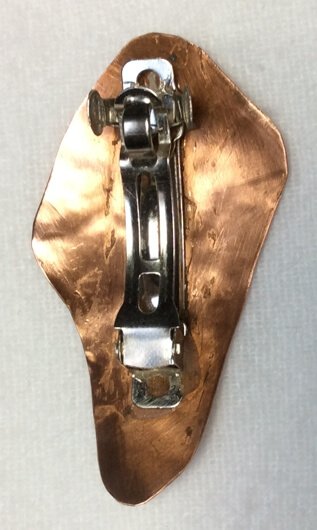 copper, etched bagpipes hairslide,back